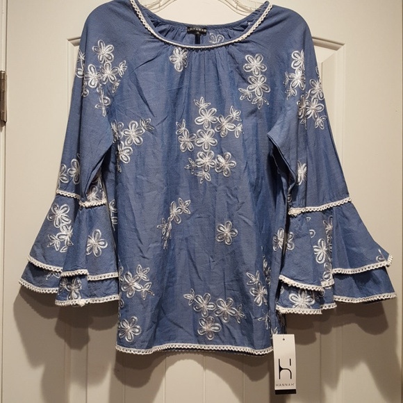 NWT Hannah blouse with bell sleeves, sz M - Picture 2 of 6